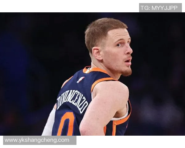 芬奇：想将迪温琴佐的投射带入首发，爱德华兹状态为赛前决定